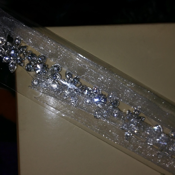 David's Bridal Wedding Gown w/ accessories - Picture 4 of 15